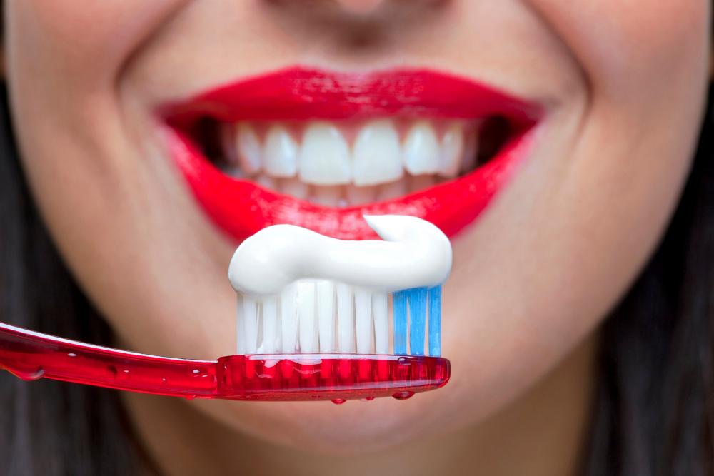 Как ухаживать за зубами после отбеливания