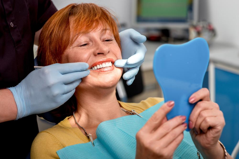 Как проходит привыкание к съемным зубным протезам